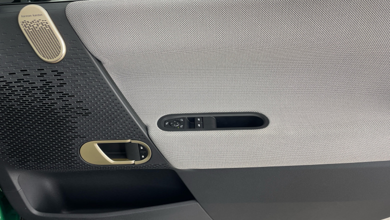 MINI Cooper 135kW E Exclusive [Level 2] 41kWh 3dr Auto Electric Hatchback